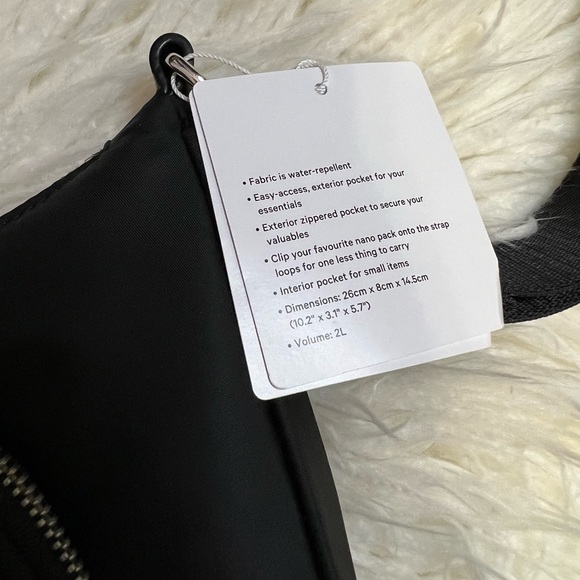 Lululemon crossbody with nano pouch in color black
RARE AND BRAND NEW - Picture 6 of 6